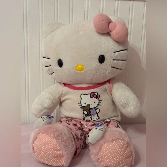 Hello kitty plush - Picture 2 of 6